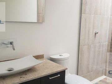 Casa de LUJO en VENTA! CONDESA JURIQUILLA - EXCELENTES ACABADOS  FR