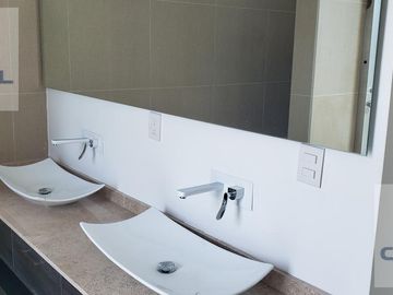 Casa de LUJO en VENTA! CONDESA JURIQUILLA - EXCELENTES ACABADOS  FR