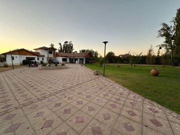 Venta Casa 4D/7B - Isla de Maipo