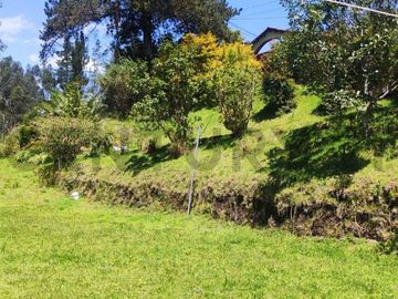 En Venta propiedad Campestre 2482m2 sector La Merced