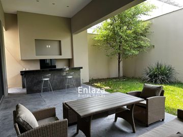 Casa en venta en Colonia del Valle, San Pedro Garza Garcia