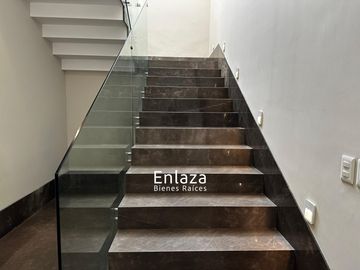 Casa en venta en Colonia del Valle, San Pedro Garza Garcia