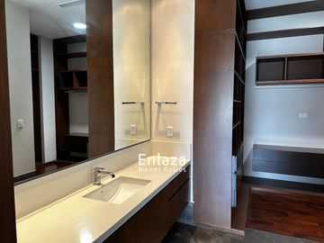 Casa en venta en Colonia del Valle, San Pedro Garza Garcia