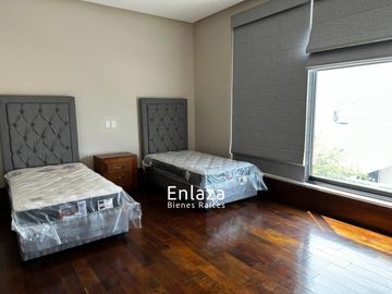 Casa en venta en Colonia del Valle, San Pedro Garza Garcia