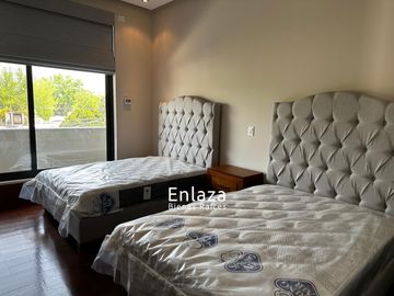 Casa en venta en Colonia del Valle, San Pedro Garza Garcia