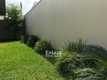 Casa en venta en Colonia del Valle, San Pedro Garza Garcia