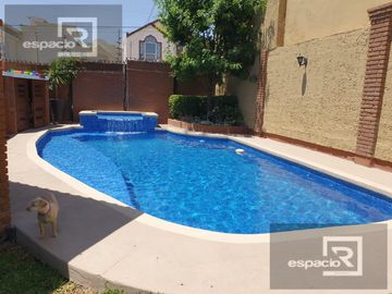 CASA EN VENTA EN QUINTAS DEL SOL CON ALBERCA
