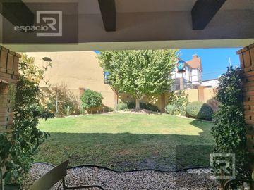 CASA EN VENTA EN QUINTAS DEL SOL CON ALBERCA