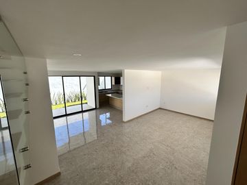 CASA EN VENTA EN PARQUE OAXACA, ZONA LOMAS DE ANGELÓPOLIS III