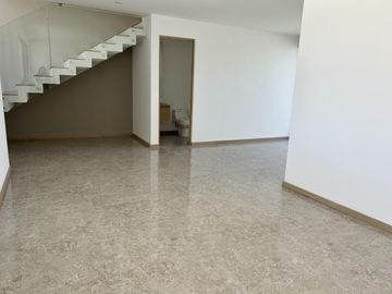 CASA EN VENTA EN PARQUE OAXACA, ZONA LOMAS DE ANGELÓPOLIS III