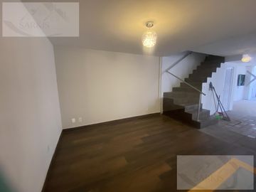 Casa en  venta remodelada