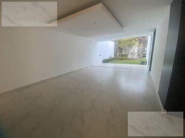 Casa en  venta remodelada