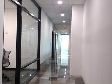 OFICINAS Y LOCALES - VENTA / RENTA - SALTILLO