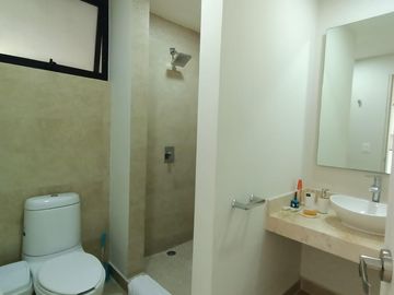 Departamento en venta de 2 habitaciones, 2 baños, Lagunas de Mayacoba, Playa del Carmen, Quintana Roo