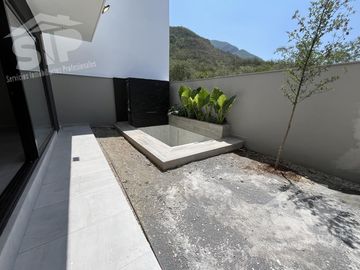 Casa en Venta Castaños del Vergel - Zona Sur Monterrey