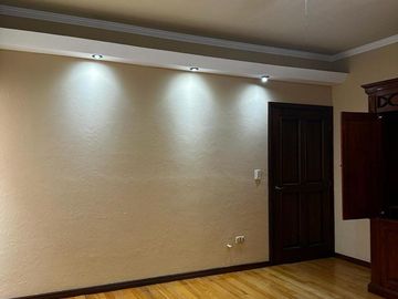 HERMOSA RESIDENCIA EN CUMBRES 2DO SECTOR