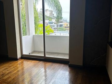 HERMOSA RESIDENCIA EN CUMBRES 2DO SECTOR