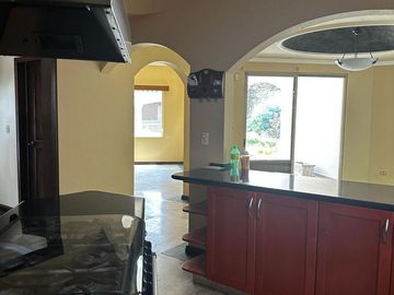 HERMOSA RESIDENCIA EN CUMBRES 2DO SECTOR