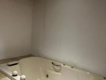HERMOSA RESIDENCIA EN CUMBRES 2DO SECTOR