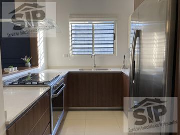 CASA EN VENTA - CIUDAD APODACA AVE. CONCORDIA