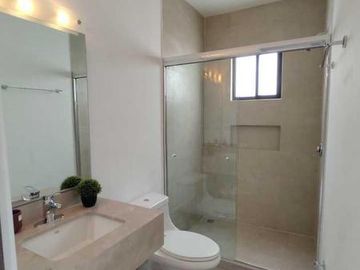 Residencia Nueva en Venta  Rumbo al Museo del Desierto