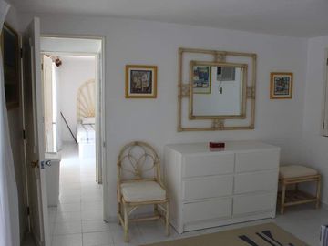 CASA BLANCA EN VENTA  TEQUES