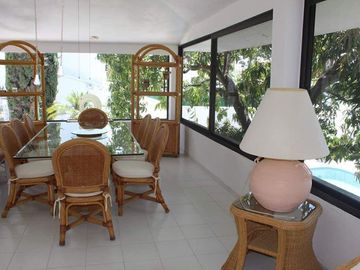 CASA BLANCA EN VENTA  TEQUES