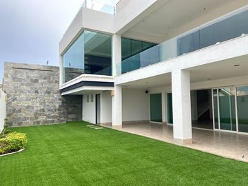 Casa en VENTA Villas del Campestre CON VISTA A LA PRESA