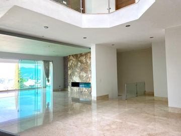 Casa en VENTA Villas del Campestre CON VISTA A LA PRESA