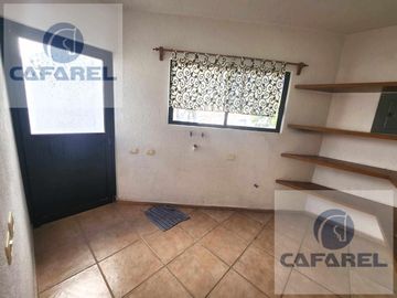Hermosa Casa en VILLAS DEL MESON en VENTA (VG)