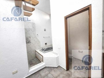 Hermosa Casa en VILLAS DEL MESON en VENTA (VG)