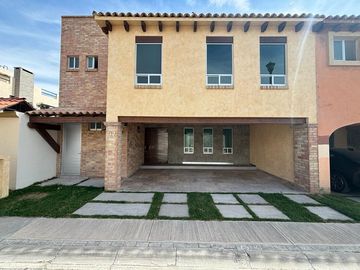 Casa en venta en Zerezotla, San Pedro Cholula