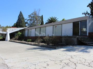 Casa de un nivel en venta o renta La Calera con alberca