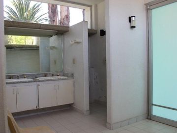 Casa de un nivel en venta o renta La Calera con alberca