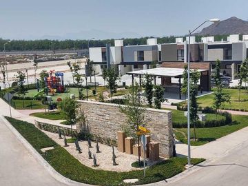 Residencia Nueva en Venta en Frac Al Norte de Saltillo con Alberca