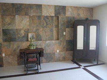 Amplia casa en venta en Flamboyanes