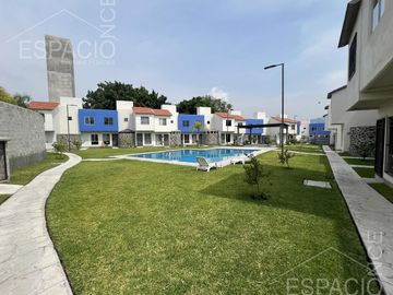 Casa en condominio en Palo Escrito