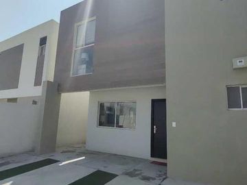 Residencia Nueva en Venta  al Poniente Saltillo