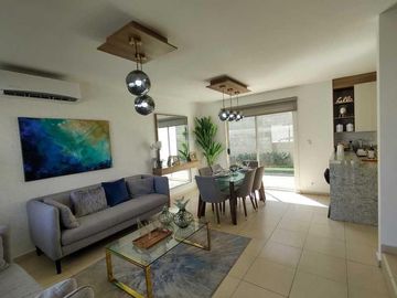 Residencia Nueva en Venta  al Poniente Saltillo