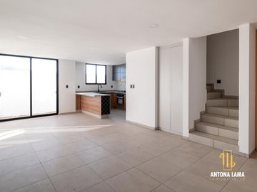 Casa en venta en fraccionamiento Monterreal, Cholula, Puebla