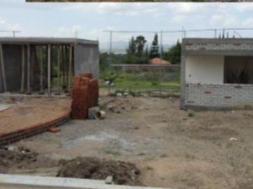 Venta Terreno en obra negra cerca Blvd Aeropuerto Leon Gto