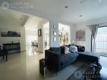 Casa en  venta en el Barrio San Juan, Valladolid Yucatán