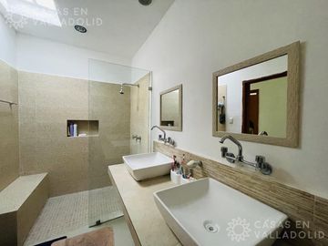 Casa en  venta en el Barrio San Juan, Valladolid Yucatán
