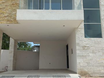 CASA EN VENTA AMPLIACION UNIDAD NACIONAL