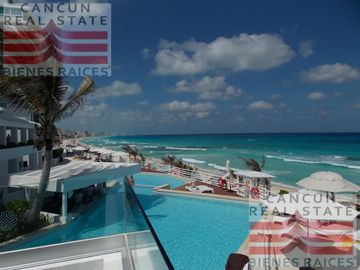 Departamento en Venta, Frente al Mar, Zona Hotelera, Cancún.