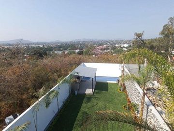 CASA EN BRISAS