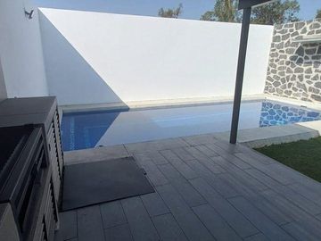 CASA EN BRISAS