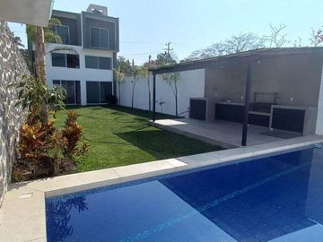 CASA EN BRISAS