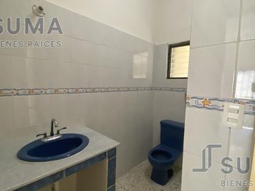 Casa en Venta en Col. Ampliación Unidad Nacional, Madero Tamaulipas.