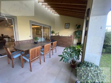 Casa en  IMPECABLE